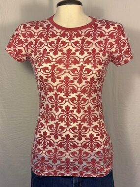 L.O.L. Vintage Damask Fleur De Lis Graphic Tee Red White Medium